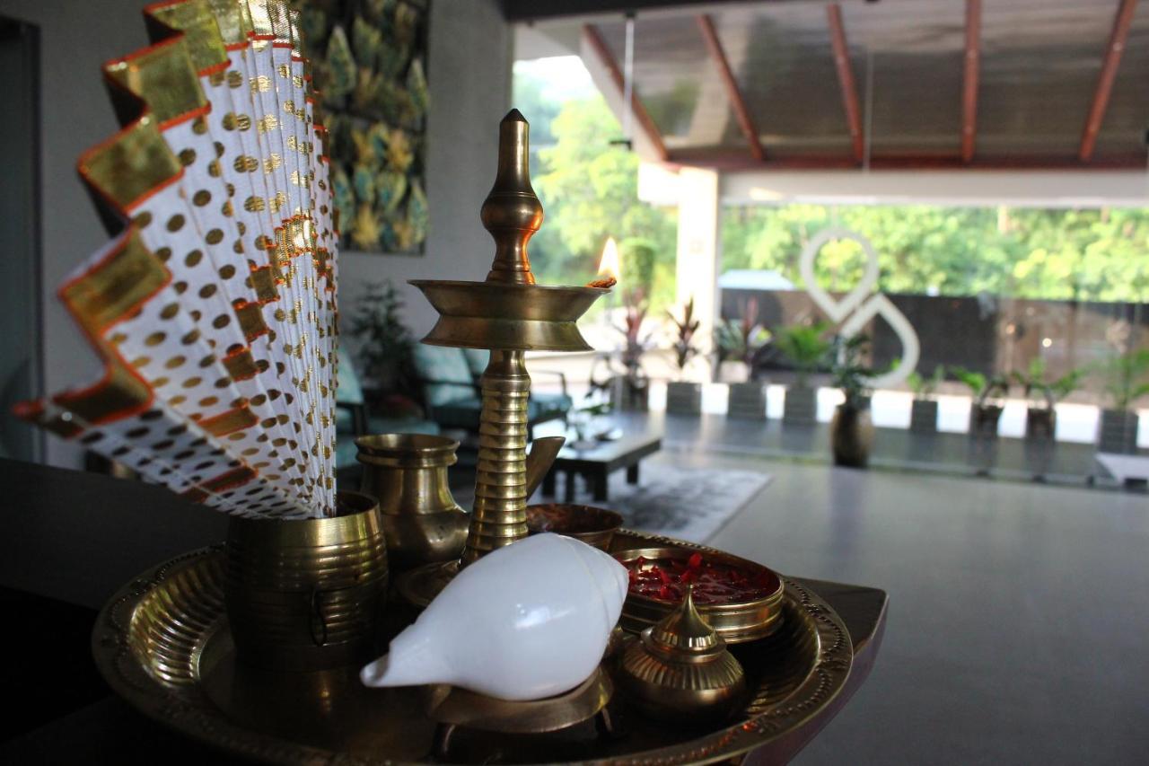 Niraamaya Retreats Samroha Athirappilly Exterior photo