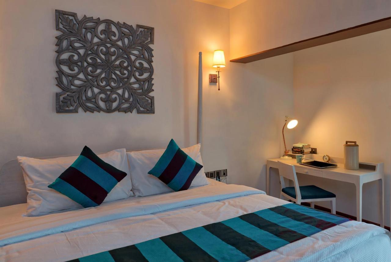 Niraamaya Retreats Samroha Athirappilly Exterior photo