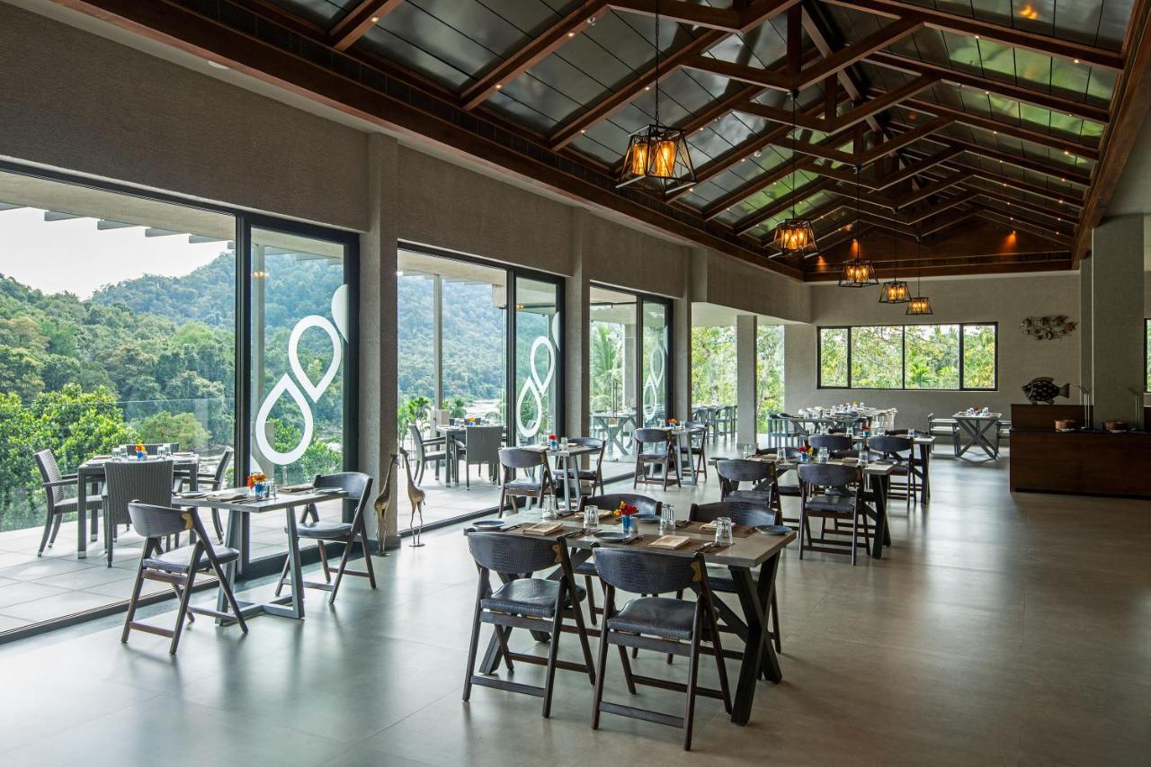 Niraamaya Retreats Samroha Athirappilly Exterior photo